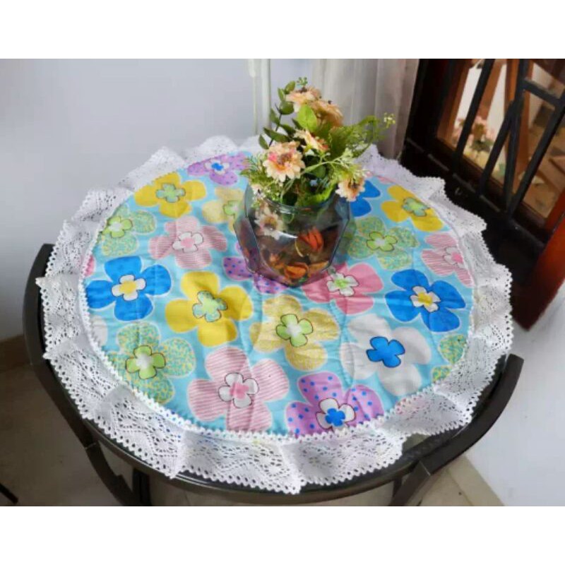 Taplak Meja Bulat Renda Motif Bunga