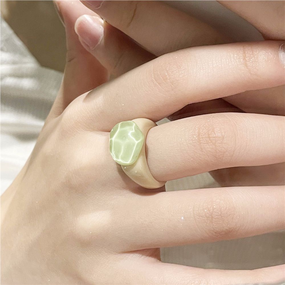 Needway  Gifts Resin Rings Korean Fashion Jewelry Finger Rings Transparent Women Girls Solid Color Geometric Water Ripple Gem Tail Rings/Multicolor