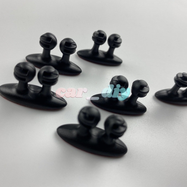 1 / 8 Pcs Klip Holder Kabel USB Headphone Multifungsi Warna Hitam Untuk Mobil