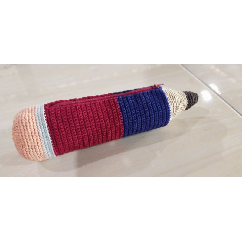 

Pencil Case Rajut Bentuk pensil