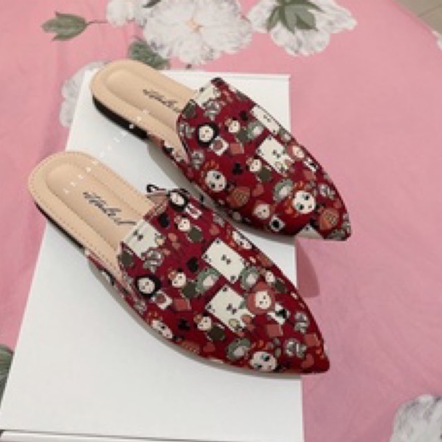 ittaherl alice red size 37 rare item . willow betty blair snoopy hellokitty