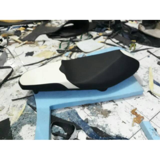 JOK VARIO 125 MBTECH-Jok vario 150 kulit mbtech motif xride-jok vario standar variasi