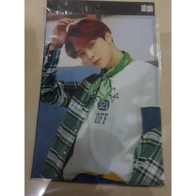 NCT 2018 Official L Holder
