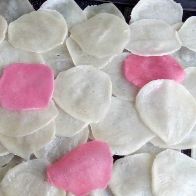 

Krecek (Krupuk Tayamum/ Goreng pasir Mentah) Krupuk