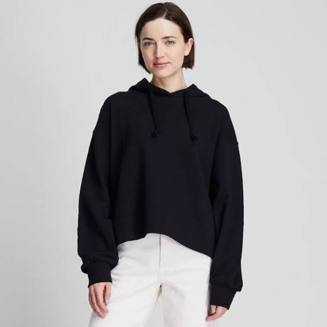 uniqlo cropped hoodie