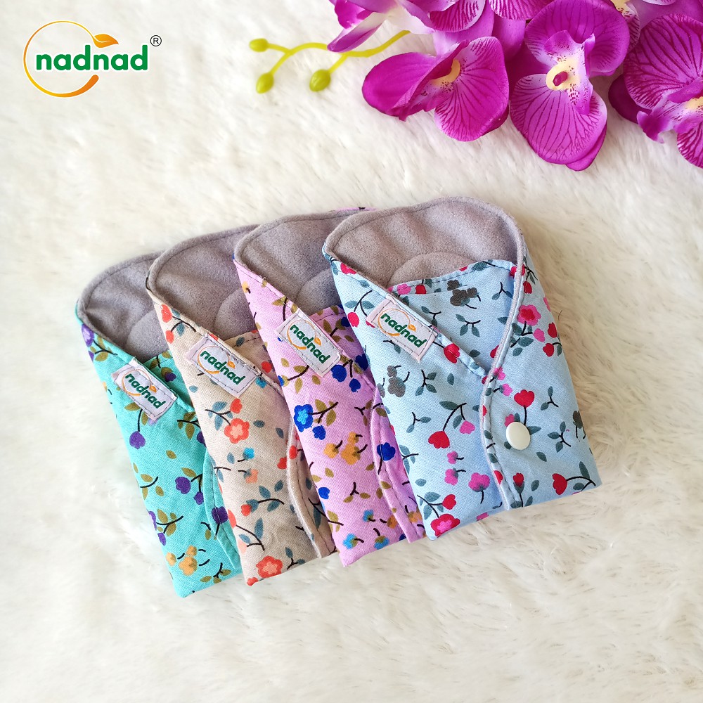 Menspad Pembalut Kain Wanita Day Nadnad  Per Pack Isi 4 Pcs