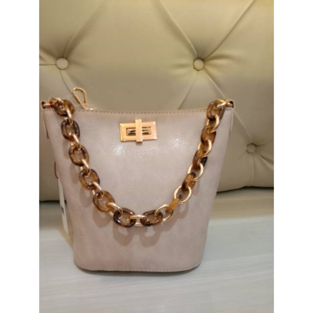 Tas wanita Elizabeth new arrival , ori idr rp. 470.000 bahan high kuality sintetis