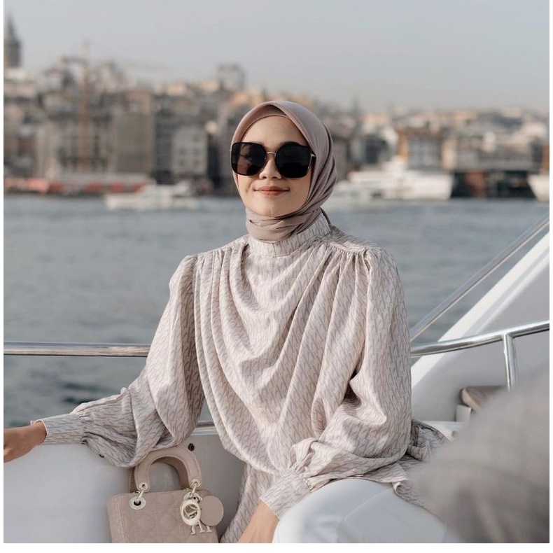 Blouse Kind series -Khaki Vanilla Hijab