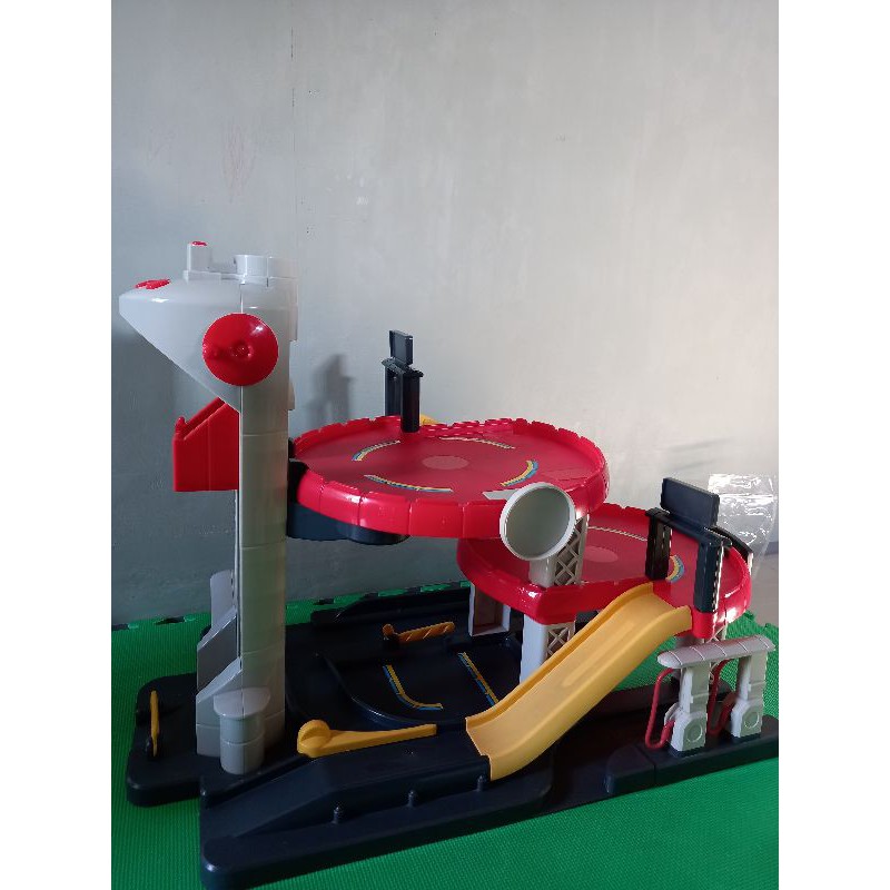 ELC Big Parking City Garage preloved