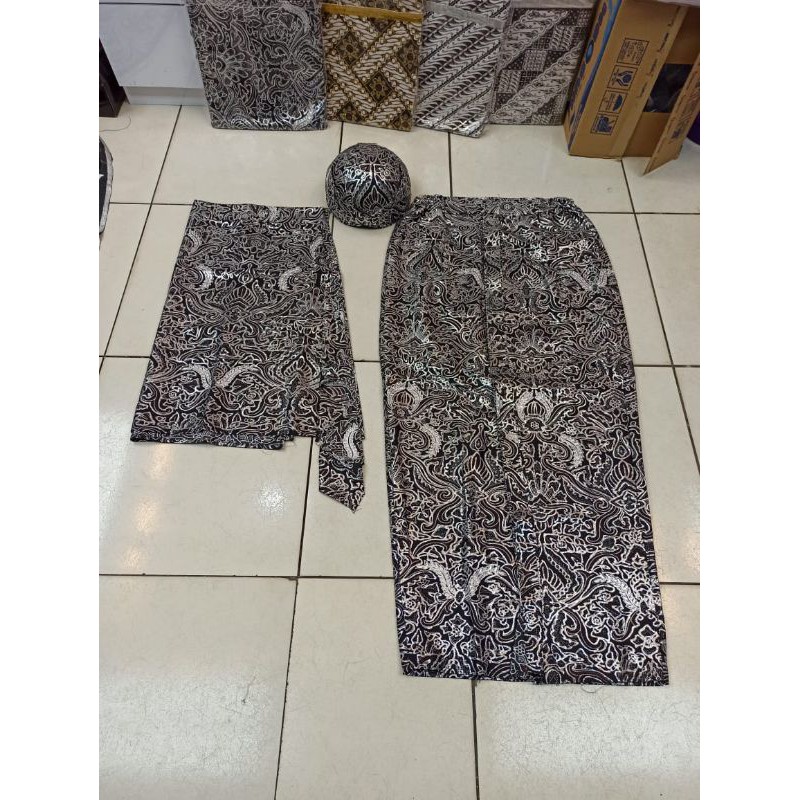 Rok batik prada wiron couple plus blangkon/batik jogja/batik solo/accecorolis manten