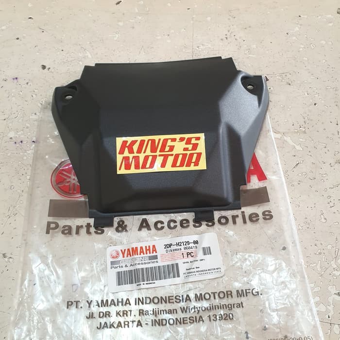 COVER TUTUP AKI, BOX AKI NMAX, N-MAX (2DP H2129) ASLI YAMAHA