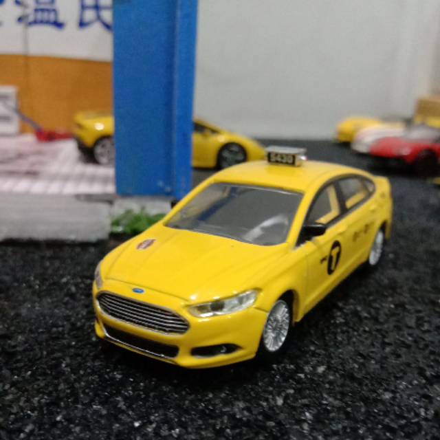 Greenlight Ford Fusion 2013 New York City Taxi Nyc Taxi Yellow Cab Diecast Car 1 64 New Loose Shopee Indonesia