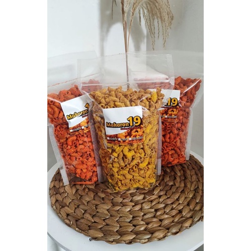

MAKARON19 PREMIUM kemasan Pouch isi 250gr #makaroni #macaroni #macaron19 #camilan #berkualitas #makaronibantet