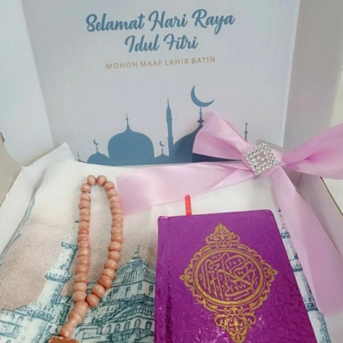 

Hampers Box Lebaran Sajadah + Al-Quran + Tasbih