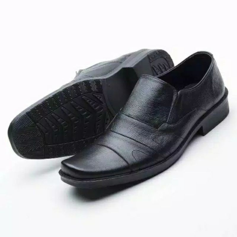 Sepatu pantofel cowo PT02 Hitam