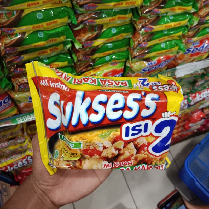 

Yummer l Mie Sukses Isi 2 Kari Ayam