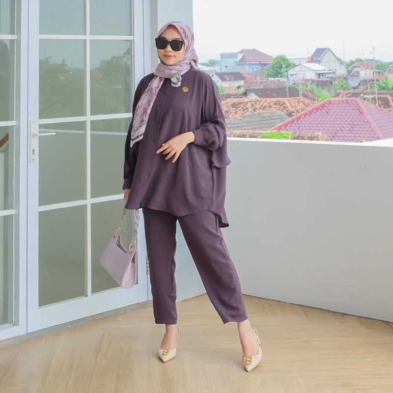 DYN  Basic Anara set Part 6- One Set Atasan + Celana Crinkles-Charcoal