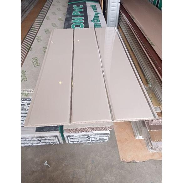 Shunda Plafon Series Kingfon Motif Putih Nat Silver K901