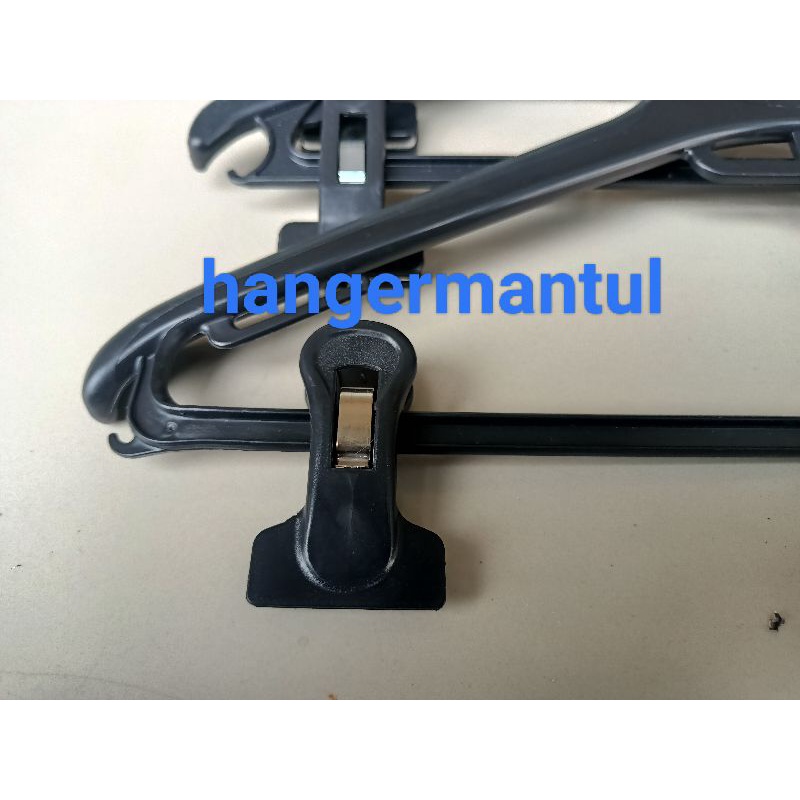 (12pcs)Hanger jepit dewasa gantungan celana