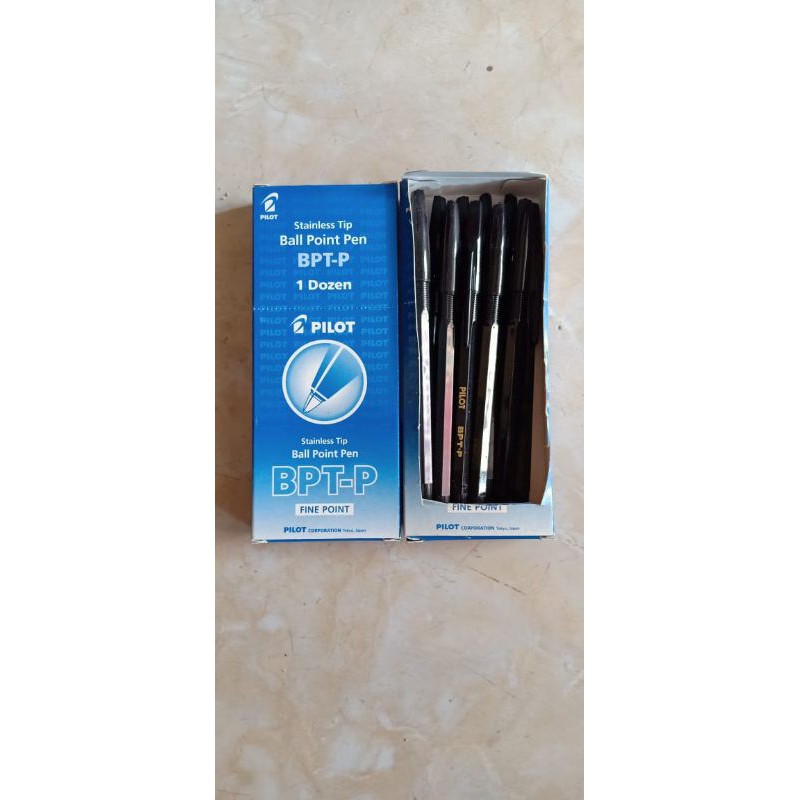 

pulpen pilot hitam
