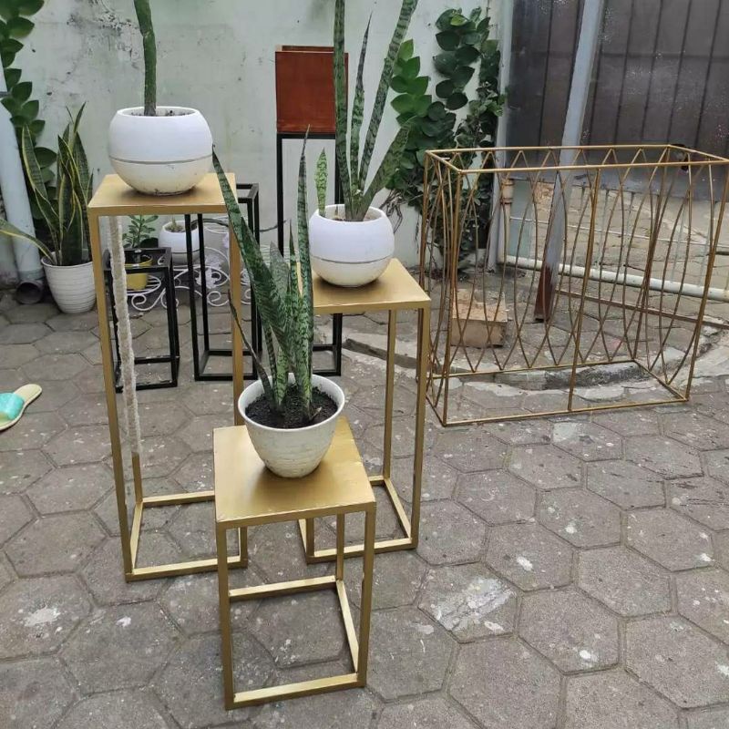 TATAKAN POT KOTAK,RAK BUNGA KOTAK ,RAK BUNGA BESI RAK  SUDUT RAK SUDUT KOTAK RAK HOLLO TEMPAT BUNGA 