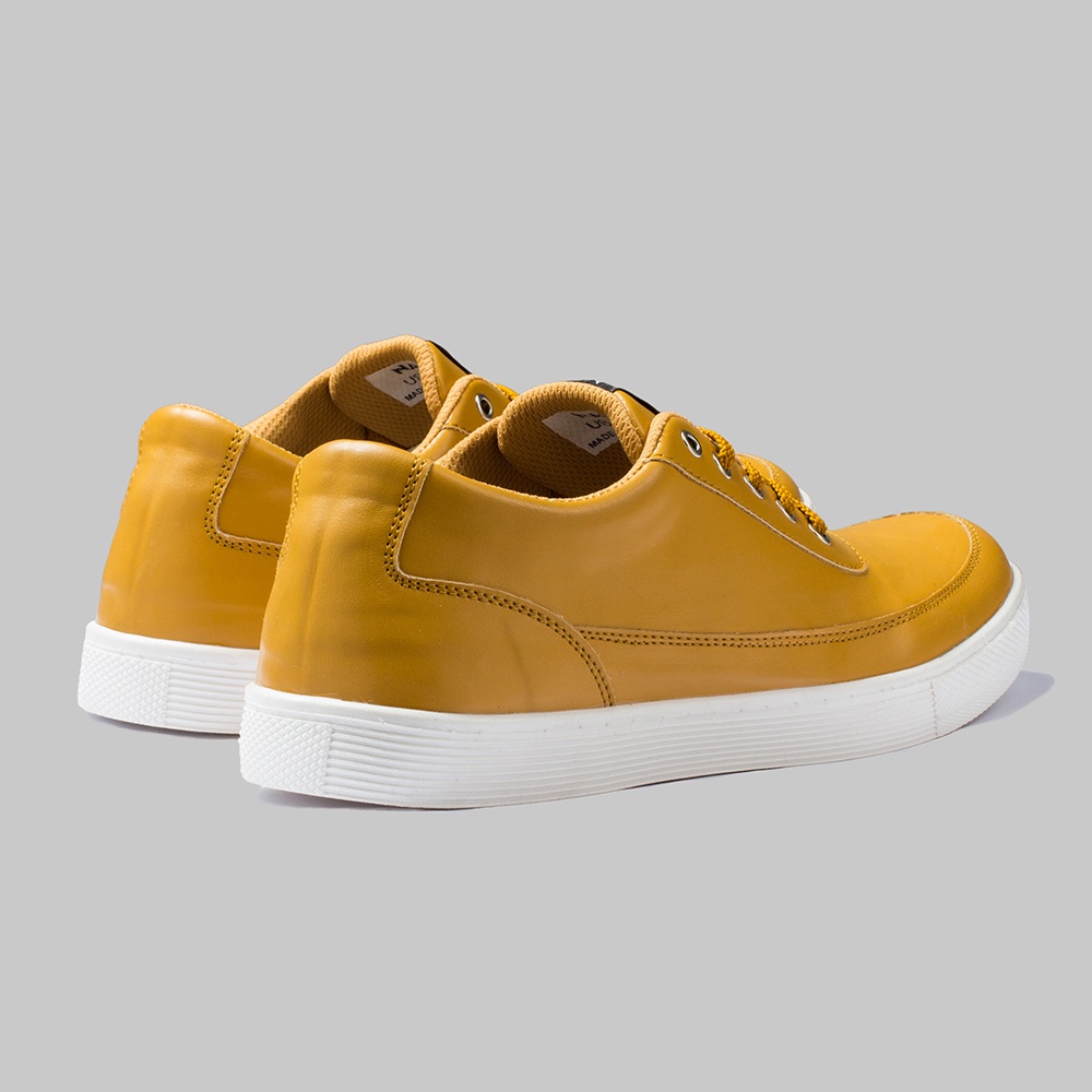 AZIEL TAN WHITE |ManNeedMe x NAZ| Sepatu Sneakers Pria Casual Sneaker Cowok ORIGINAL