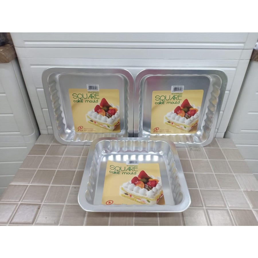 MASPION Cetakan Kue Segi Aluminium Foil 22 x 22 cm