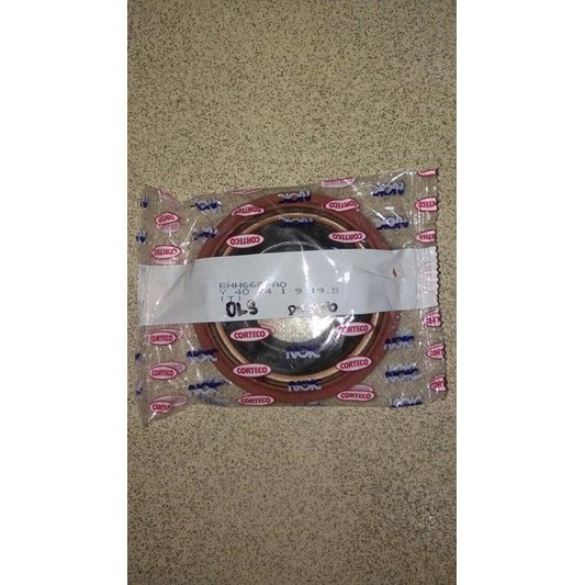 

Oil seal pion gerdang panther