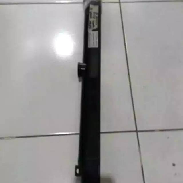 UPPER TANK RADIATOR INNOVA BENSIN