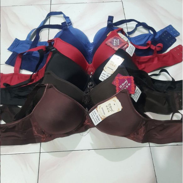 BH/Bra Merek FF Huang|Pakaian Dalam Wanita Dewasa|Busa Sedang|Tanpa Kawat|Cup Besar