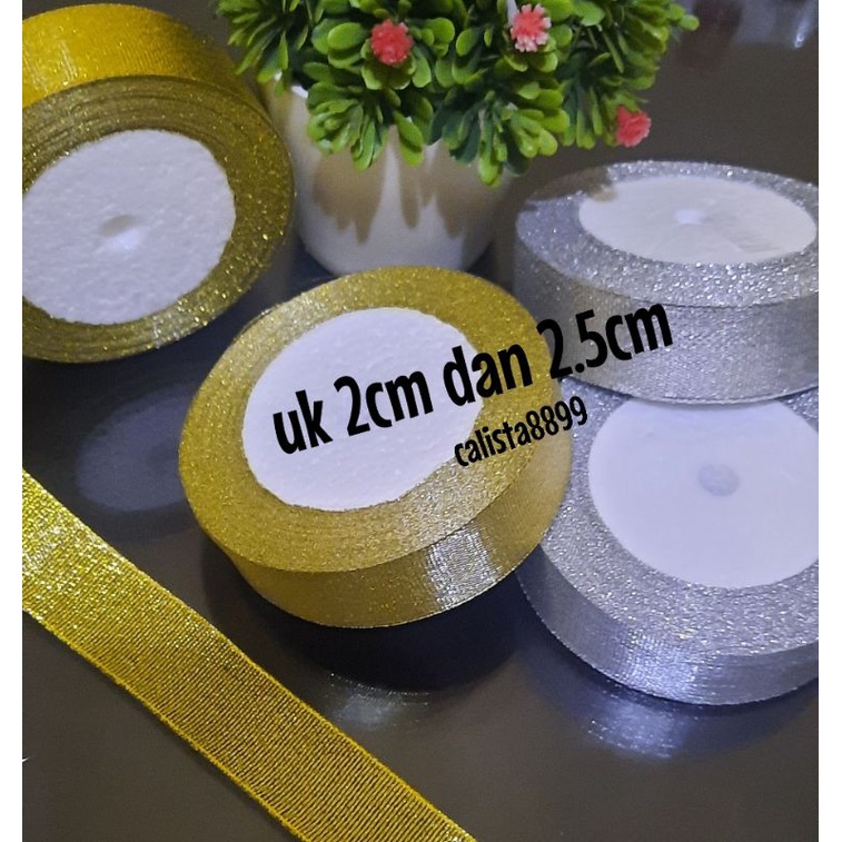 

Pita Glitter Gold / Silver 2.5cm / 2cm per Roll
