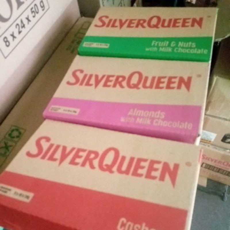 

RK60 COKELAT SILVERQUEEN 1 BOX MINI ISI 30 PCS 22 gram, SILVERQUEEN 1 BOX KECIL ISI 30 CHOCOLATE
