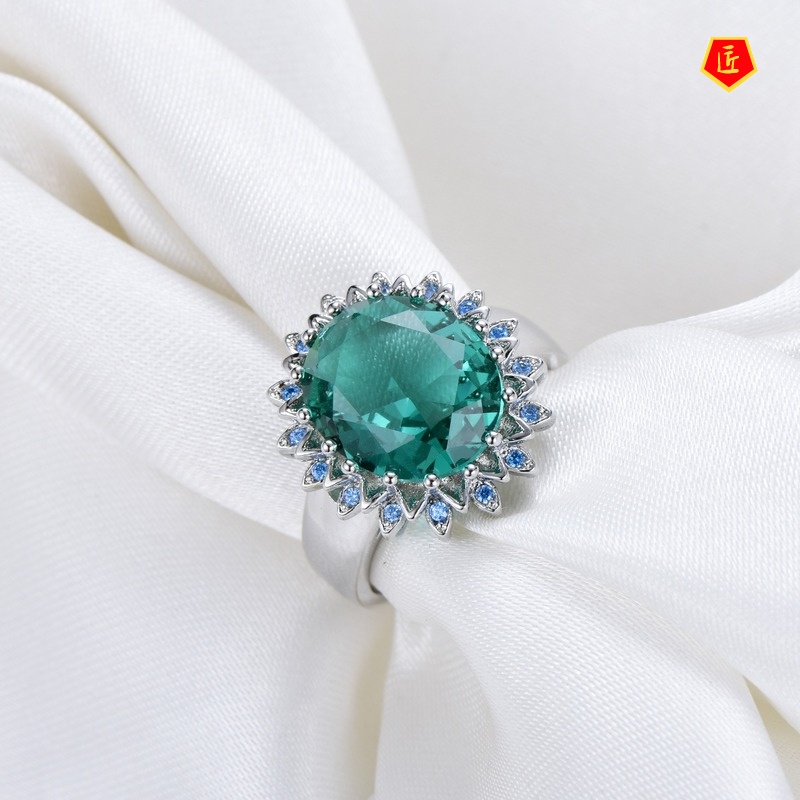 [Ready Stock]Women's Inlaid Emerald Ring Exaggerated and Personalized