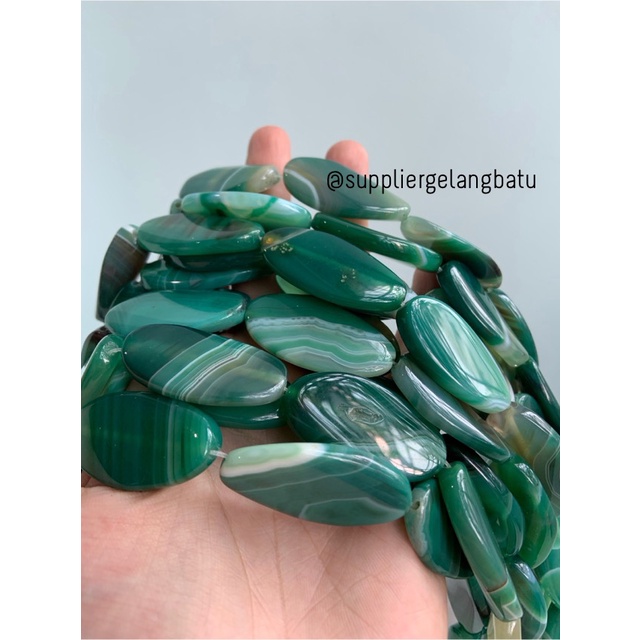 batu alam Penden simba oval green carnelian 2 x 4 cm warna hijau agate