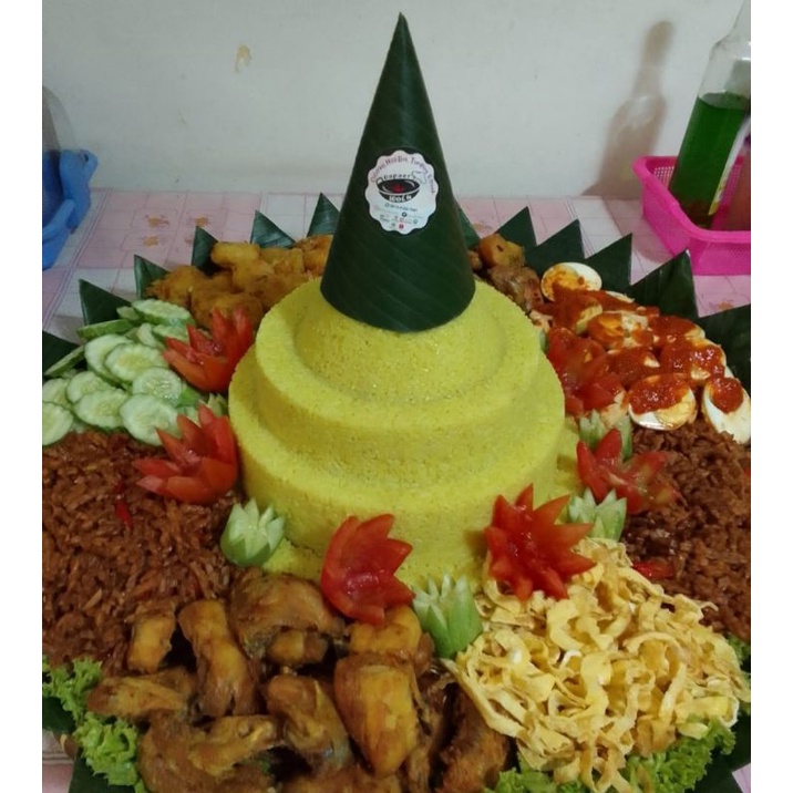 

Tumpeng Nasi Kuning