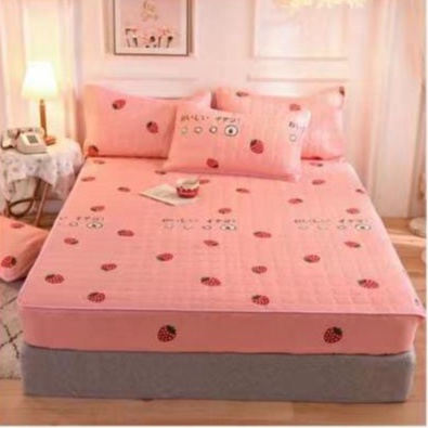 SPREI WATERPROOF ANTI AIR SEPREI MOTIF UKURAN 180X200 DAN 160X200CM-STRAWBERY DASAR PINK