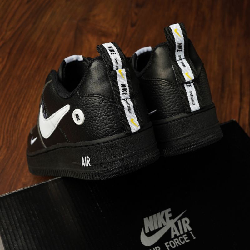 nike lv8 black