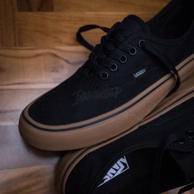 SEPATU VANS AUTHENTIC FULL BLACK HITAM POLOS WHITE PUTIH OLDSKOOL ERA SK8 PREMIUM BNIB ICC IFC DT