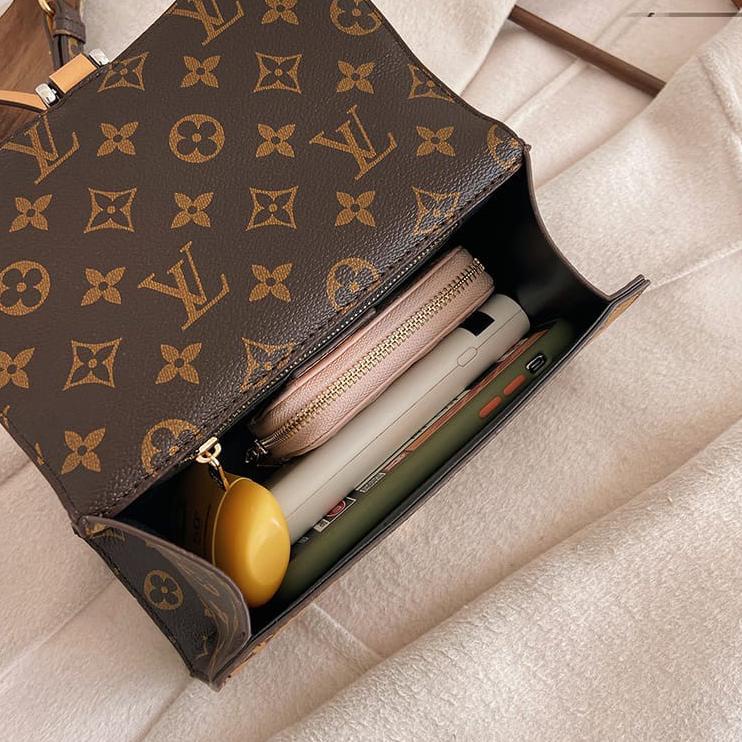 

Top Update L Vuitton 7113 ( Free Pita+BubbleWrap)