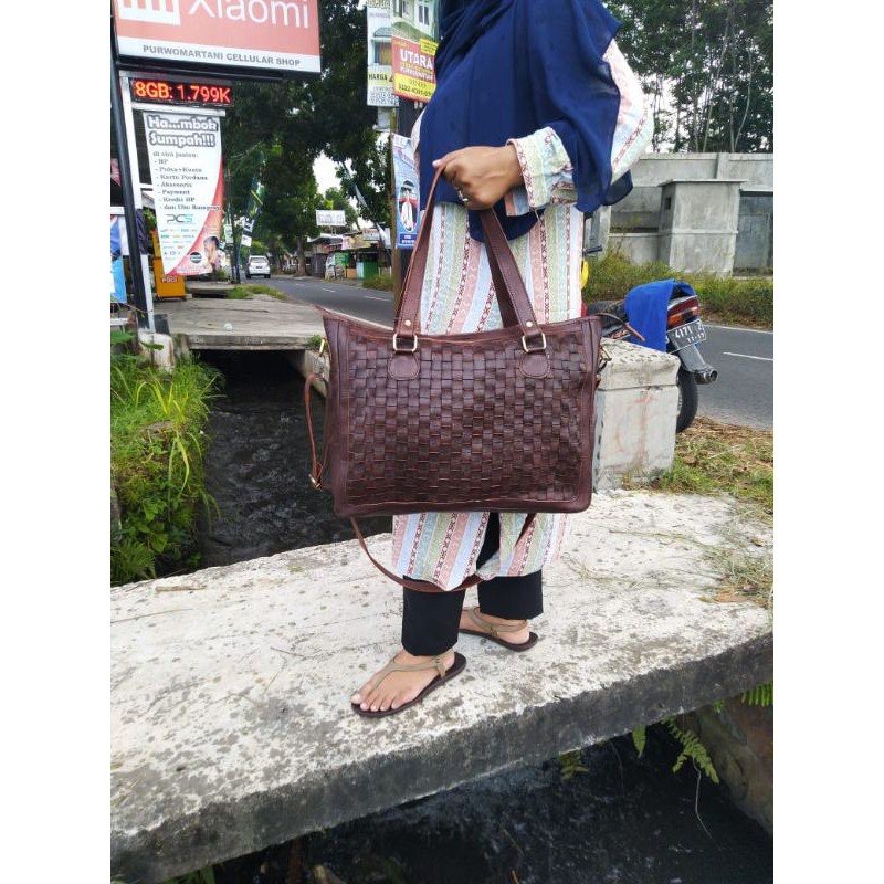lins shop tas kulit-Sling bag bottega anyam model baru