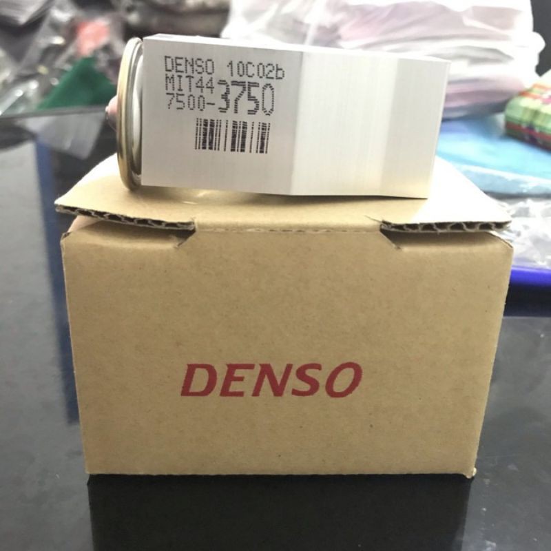 Expansion valve calya sigra agya denso