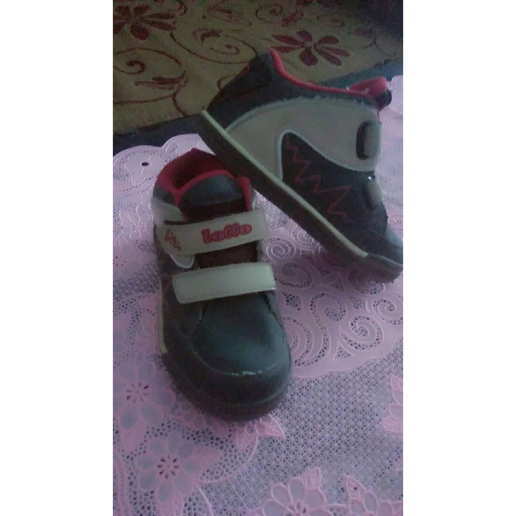 Sepatu Loggo kids size 28