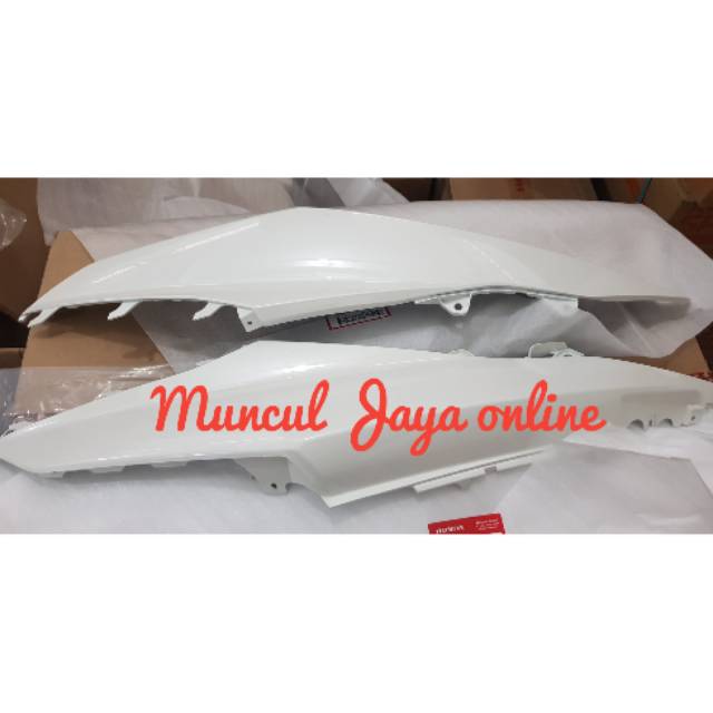 Tebeng Cover Body Kanan  Kiri BeAT Fi 2012 -2014 Putih 83600 83500-K25-900PFW