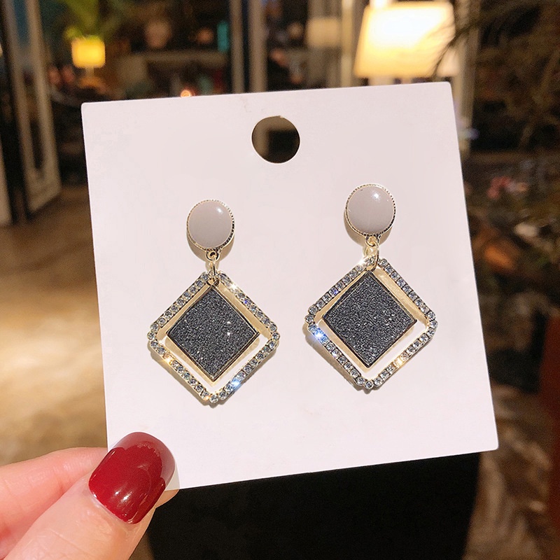 Anting Tusuk Gantung Lapis Silver S925 Bentuk Kotak Hias Berlian Imitasi Gaya Korea Untuk Wanita