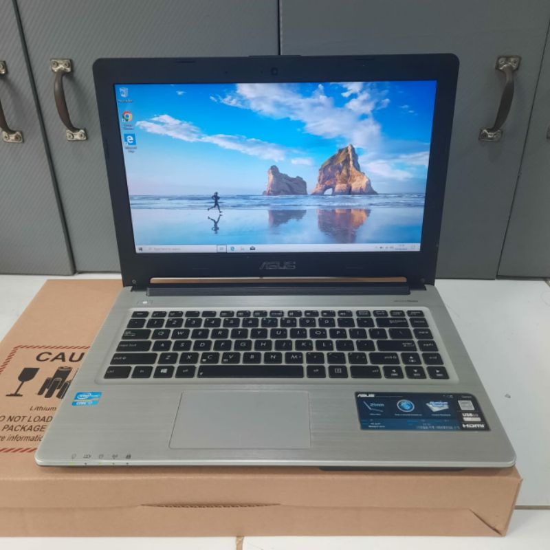 Laptop Asus K46CM Cor i7-3517U Ram 4GB HDD 1TB Doblevga Nvdia Geforce 635 2GB Gaming Editing , desain Layar 14 inc Full aplikasi siap pakai