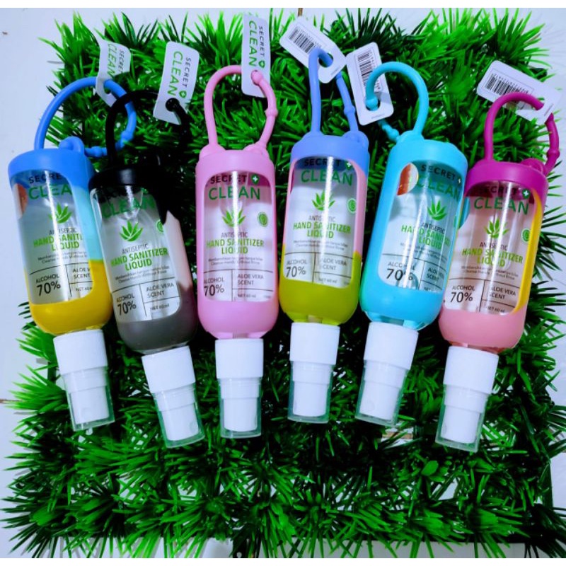 Hand sanitizer spray gantung