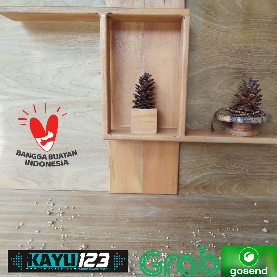 Rak Dinding Kayu Serbaguna Rak Tanaman Hias Minimalis (RK-21)