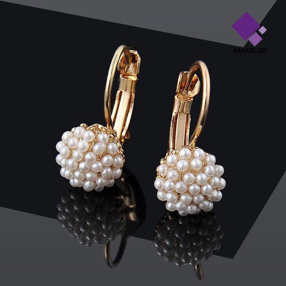 Anting Tindik Bentuk Bulat Aksen Mutiara Imitasi Untuk Wanita