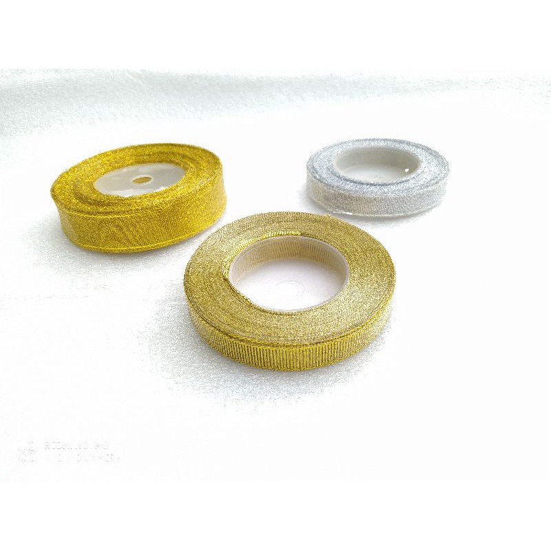 

PITA SILVER GLITTER ; 1 roll =18 yard =20 meter