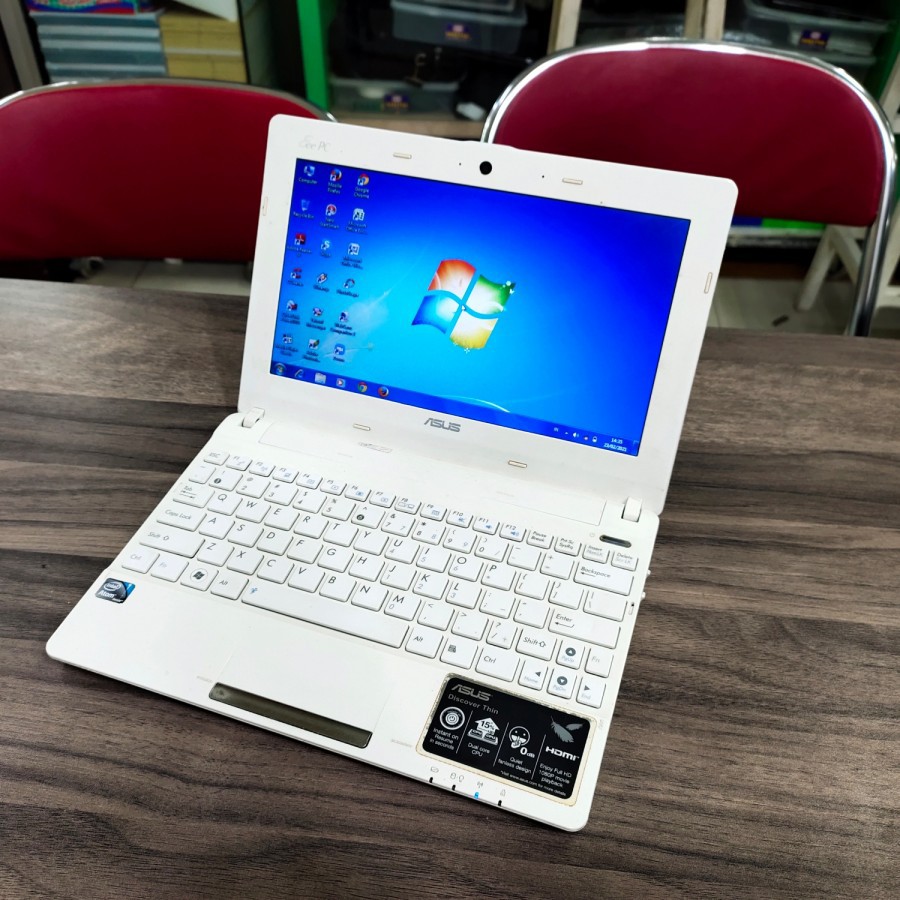 Laptop Leptop Notebook Netbook Merek Asus 10inc Sangat Bagus gress